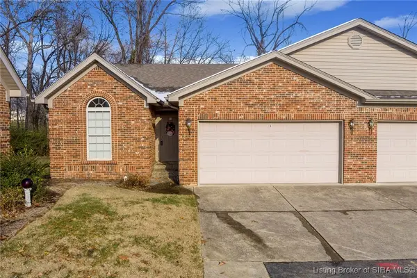 807 S Indiana Avenue #5, Sellersburg, IN 47172