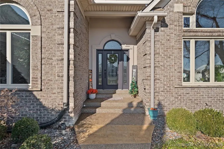 994 Baumann Drive N, Floyds Knobs, IN 47119 - Image #2