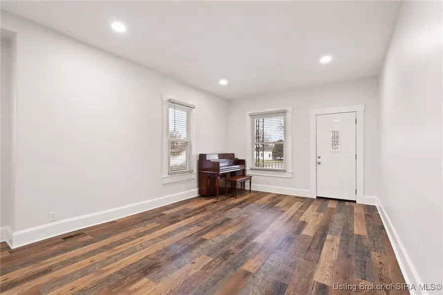 2302 Shrader Avenue, New Albany, IN 47150 - Image #2