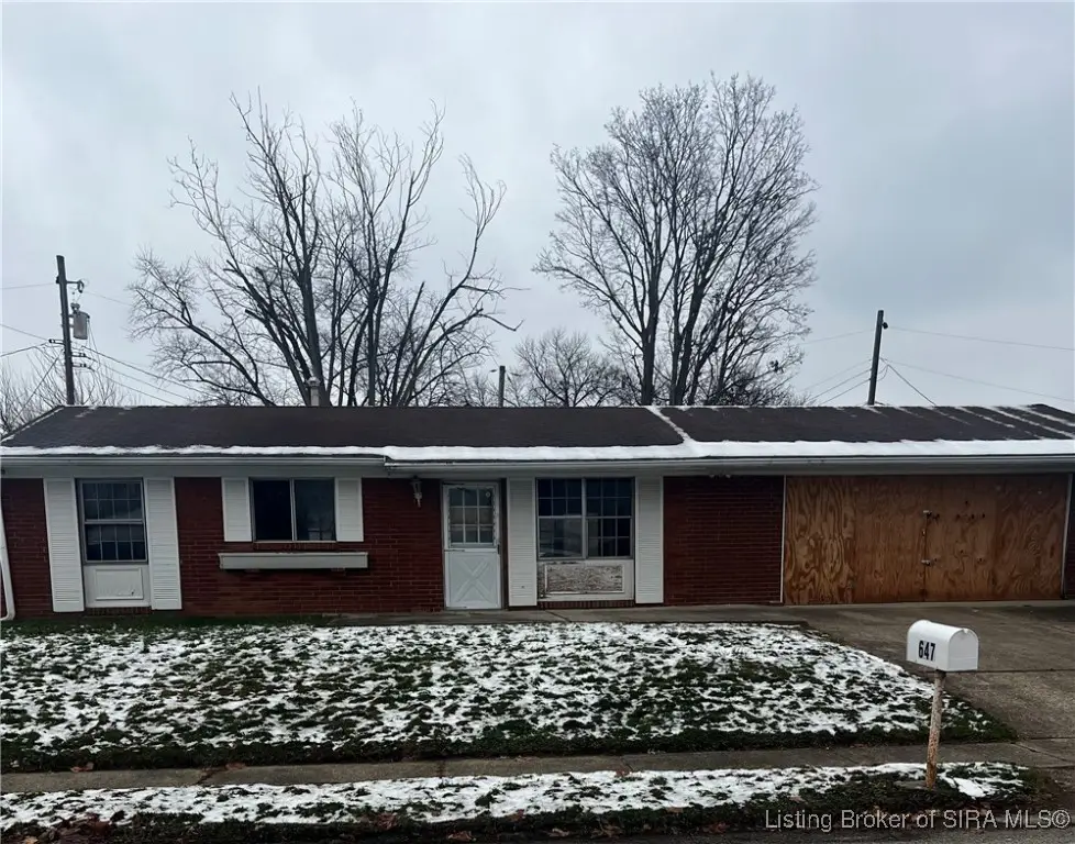 647 Spicewood Drive, Clarksville, IN 47129 - Image #1