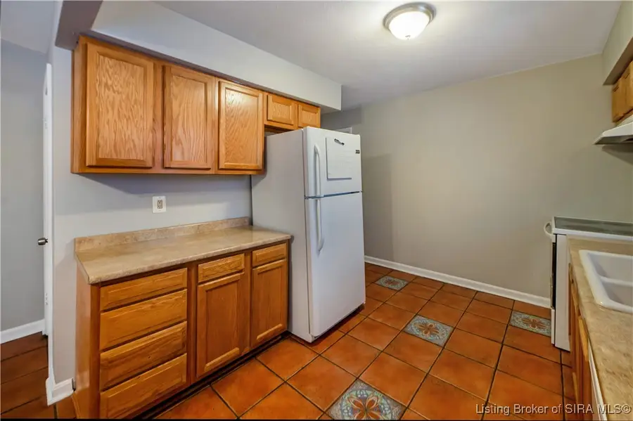 212 Village Pine Drive, New Albany, IN 47150 - Image #3