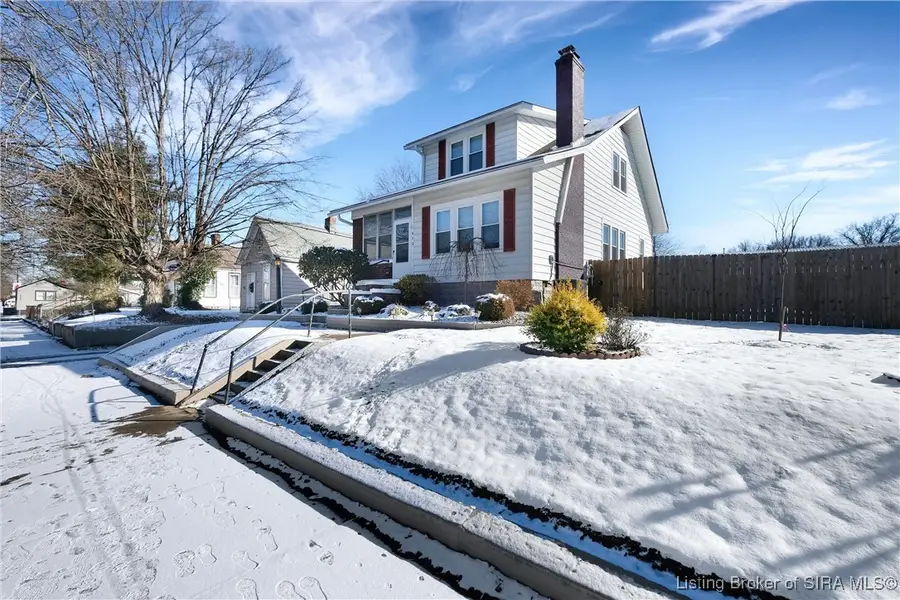 613 W Spring Street, New Albany, IN 47150 - Image #2