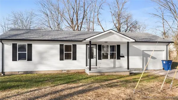 230 S 4th Street, Austin, IN 47102