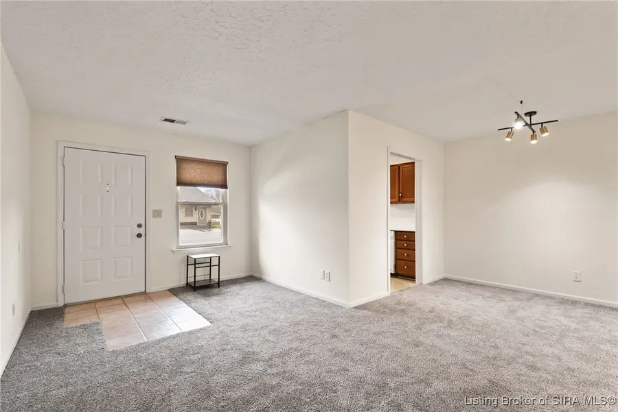 710 Victoria Court, New Albany, IN 47150 - Image #2