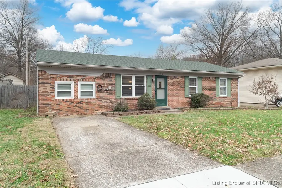 303 Pimlico Drive, New Albany, IN 47150 - Image #2