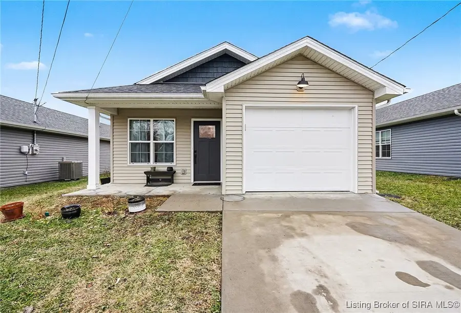 975 Wooded Trail, Scottsburg, IN 47170 - Image #2