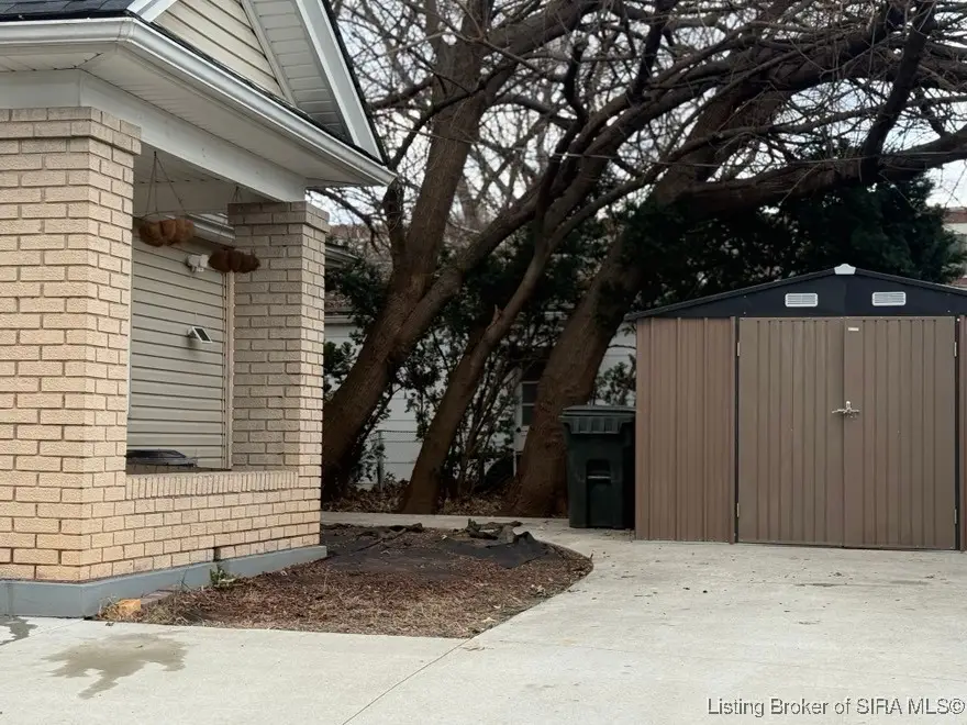 1006 Howard Avenue, Jeffersonville, IN 47130 - Image #3