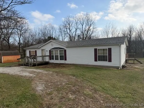 3947 East Dutch Creek Road, Pekin, IN 47165