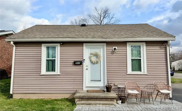 902 Penn Street, Jeffersonville, IN 47130