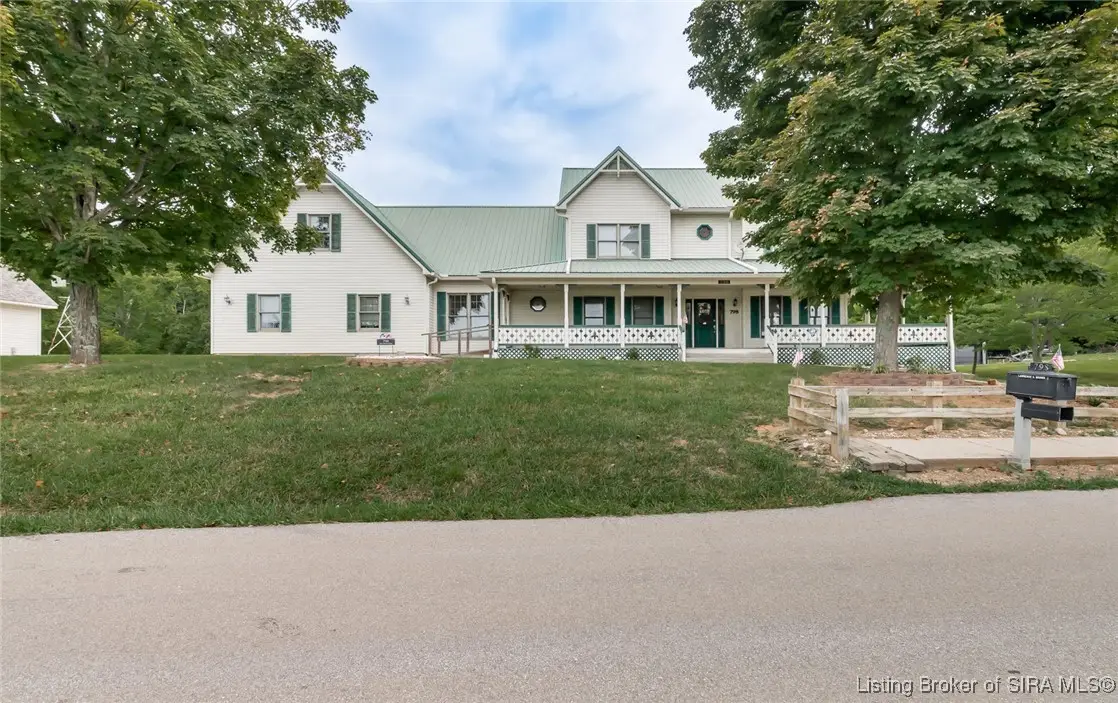 798 E Brown Road, Pekin, IN 47165 - Image #1