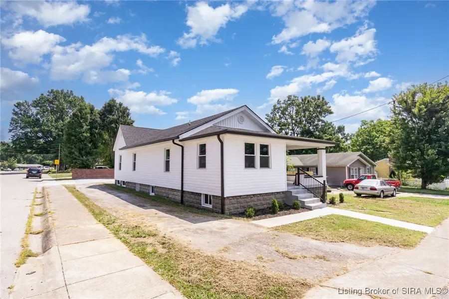 1236 Slate Run Rd, New Albany, IN 47150 - Image #2