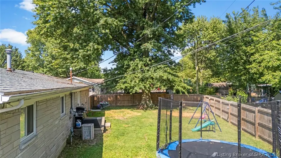 206 Crestwood Drive, Madison, IN 47250 - #3