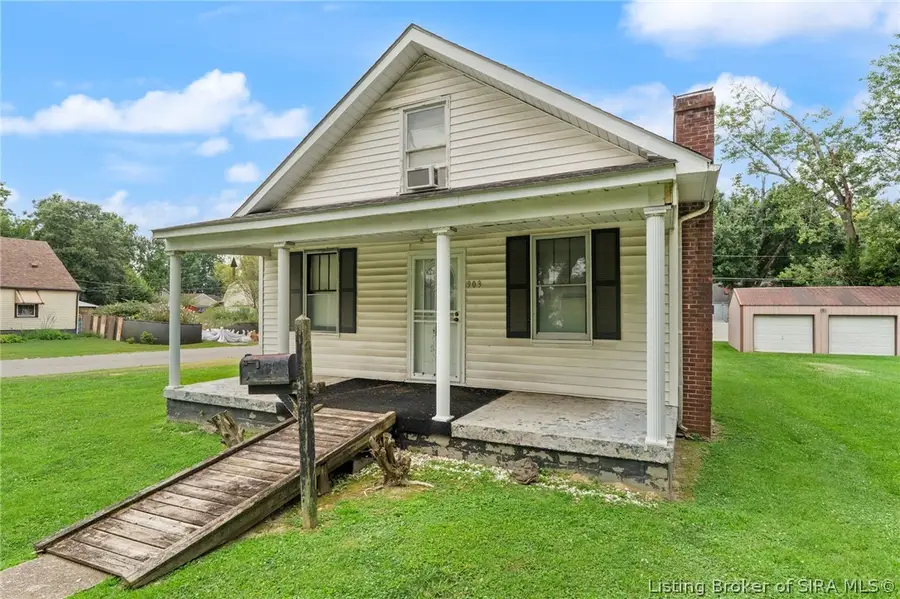 903 N Randolph Avenue, Clarksville, IN 47129 - #2