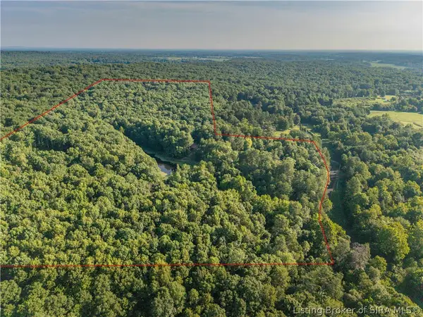 5590 S Liberty Knob Road, Scottsburg, IN 47170