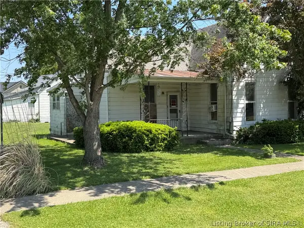 527 W Grissom Avenue, Mitchell, IN 47446