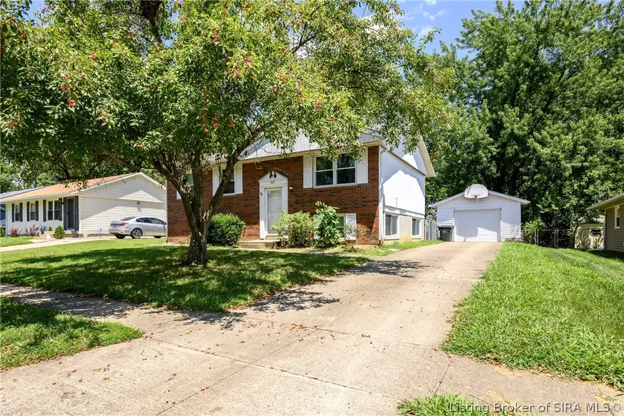 927 Capitol Hills Drive, Jeffersonville, IN 47130 - #2