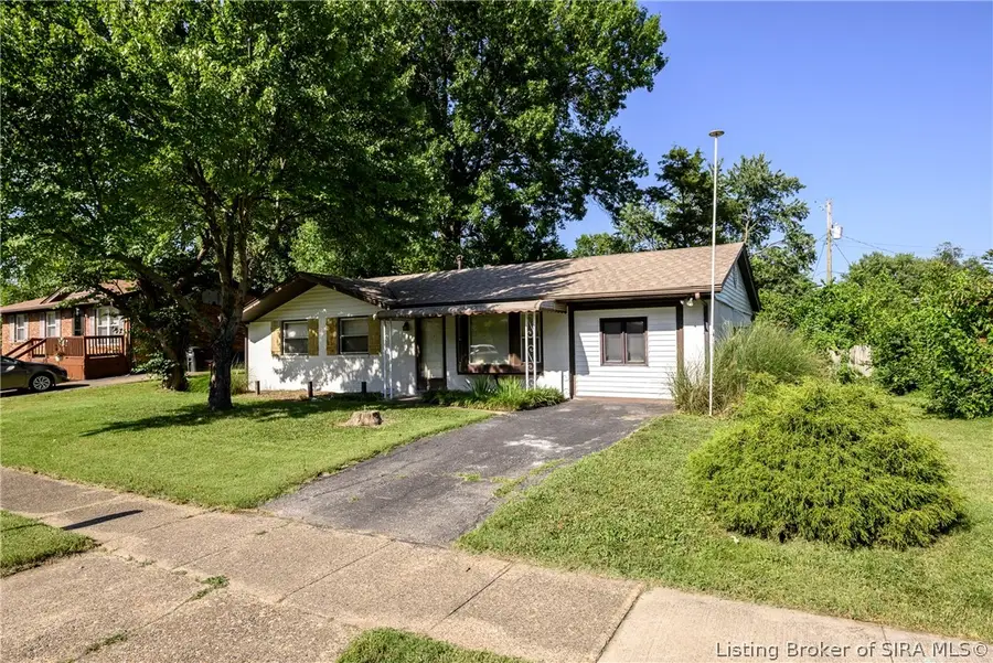 1120 Spicewood Drive, Clarksville, IN 47129 - #2