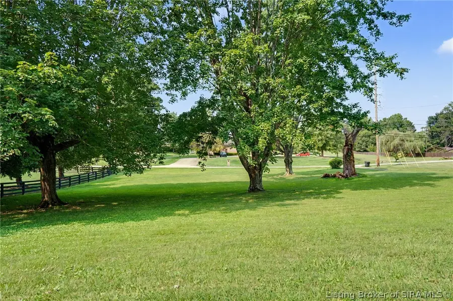 8408 County Line Road, Sellersburg, IN 47172 - #2