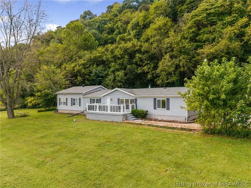 10055 Old Highway 111 Se, Elizabeth, IN 47117 - #1