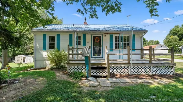 814 N College Avenue, Salem, IN 47167