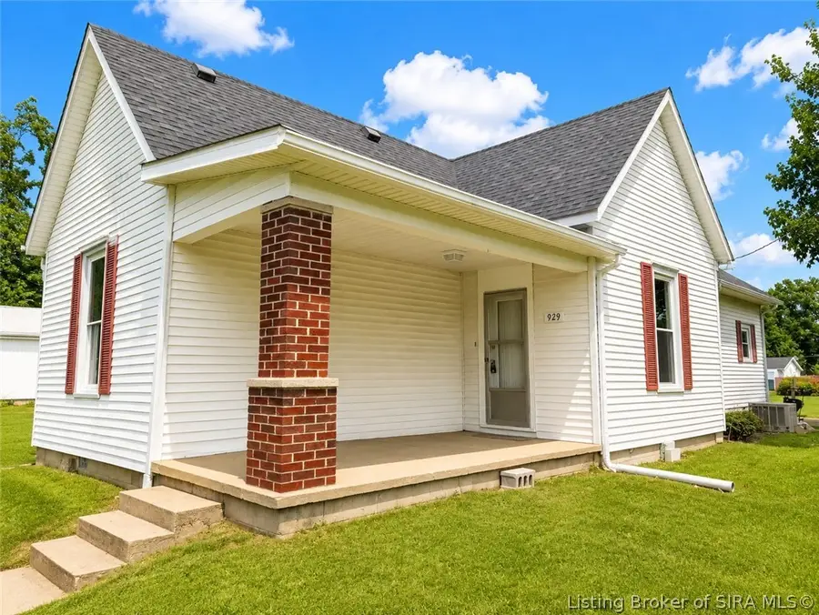 929 S Main Street, Scottsburg, IN 47170 - #3