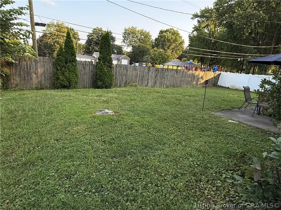 1018 Castlewood Drive, New Albany, IN 47150 - #3