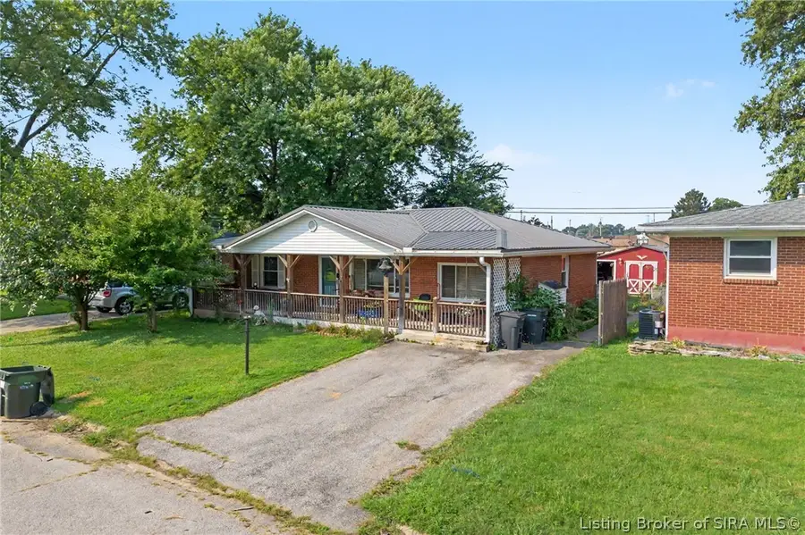 1025 Morris Avenue, Jeffersonville, IN 47130 - #2