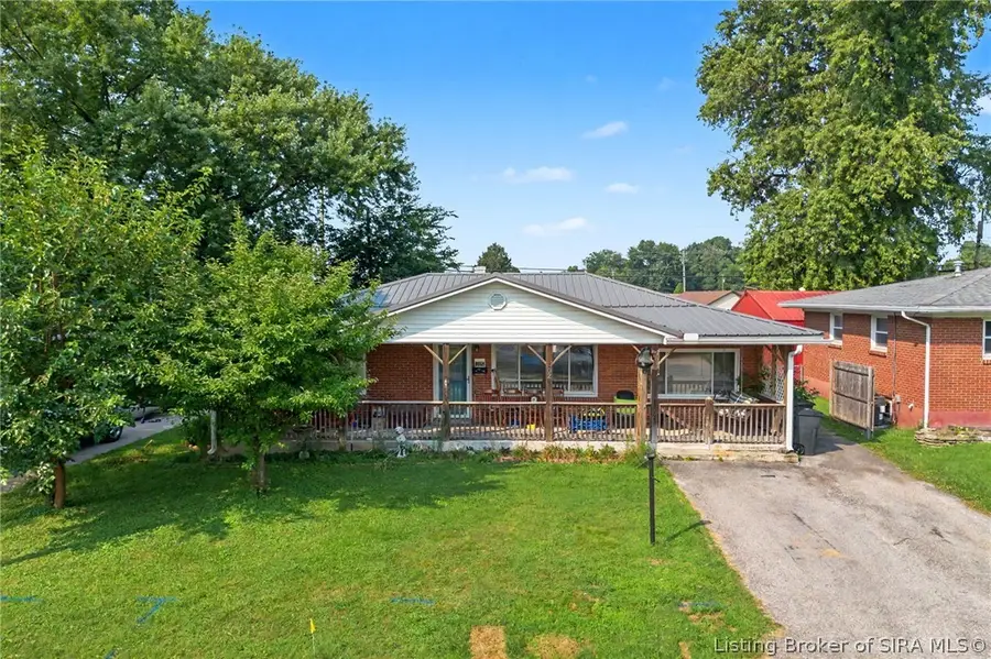 1025 Morris Avenue, Jeffersonville, IN 47130 - #3