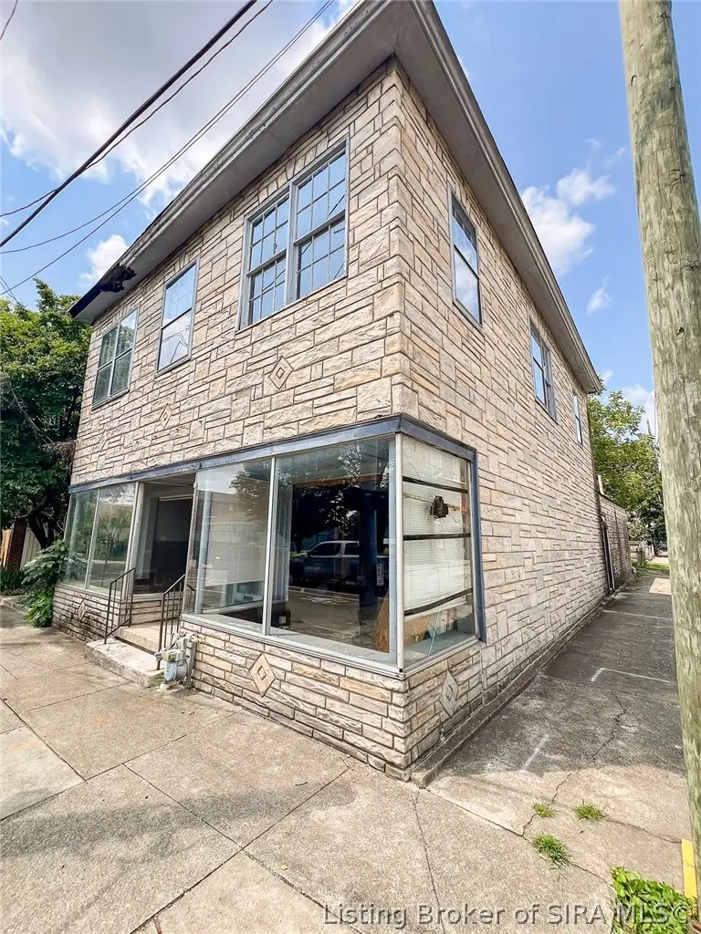 623 E Spring Street, New Albany, IN 47150 - #1