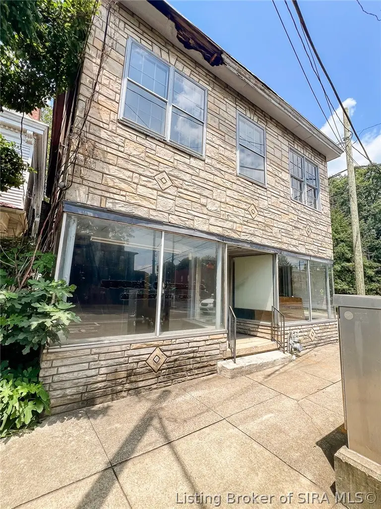 623 E Spring Street, New Albany, IN 47150 - #2