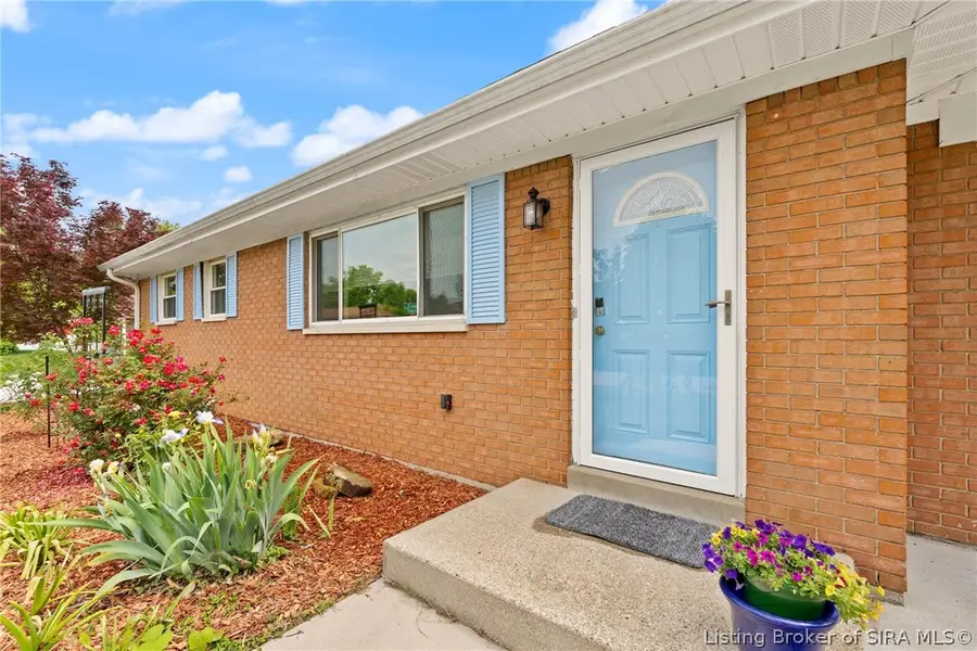 2720 Wahoo Drive, New Albany, IN 47150 - #2
