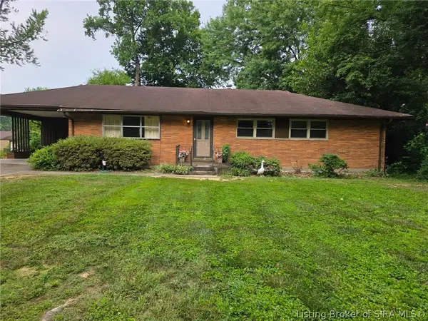 96 Forest Drive, Jeffersonville, IN 47130