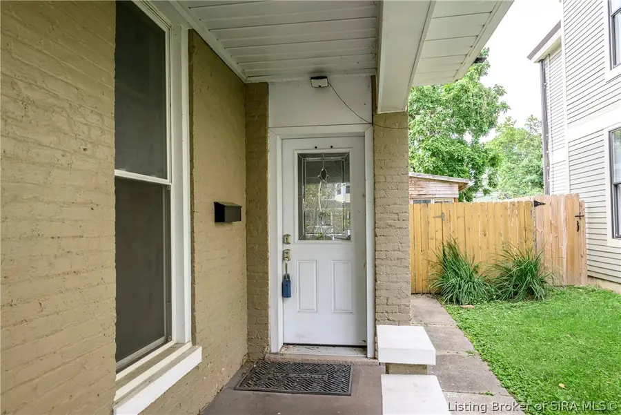 617 E Elm Street, New Albany, IN 47150 - #3