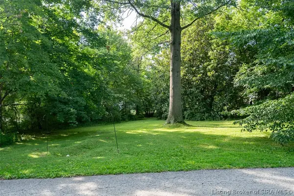 409 Highland Avenue, New Albany, IN 47150