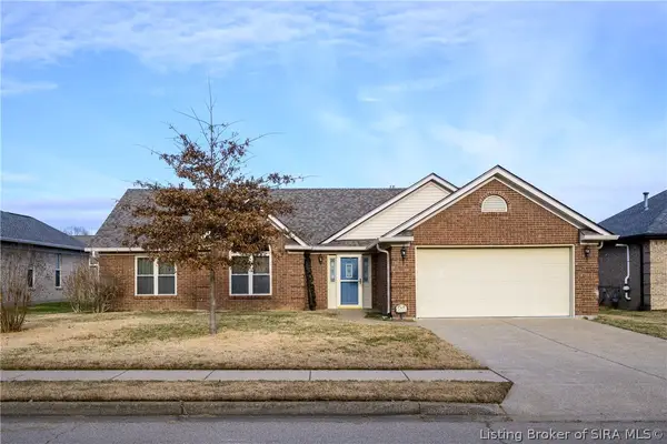 8416 Plum Valley Drive, Sellersburg, IN 47172