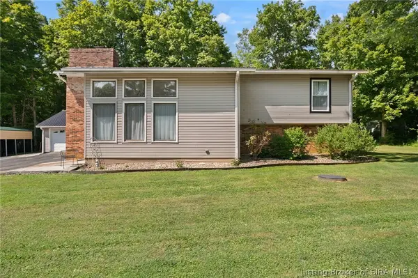 8002 Maple Grove Drive, Georgetown, IN 47122