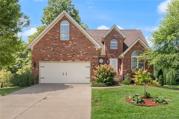 8517 Plum Tree Court, Sellersburg, IN 47172