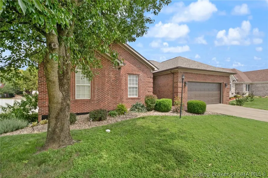 3103 Heritage Heights Way, Jeffersonville, IN 47130 - #3