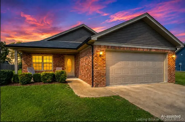 9025 Woodford Drive, Charlestown, IN 47111