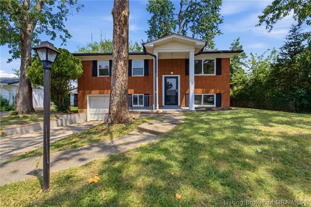 1702 Beaumont Drive, Clarksville, IN 47129 - #1