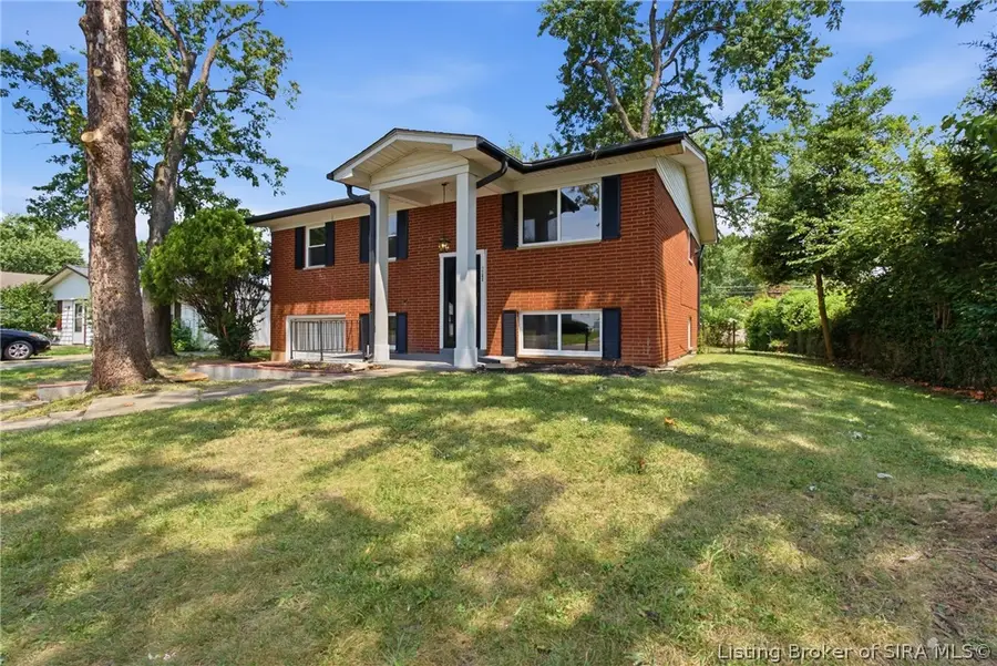 1702 Beaumont Drive, Clarksville, IN 47129 - #2