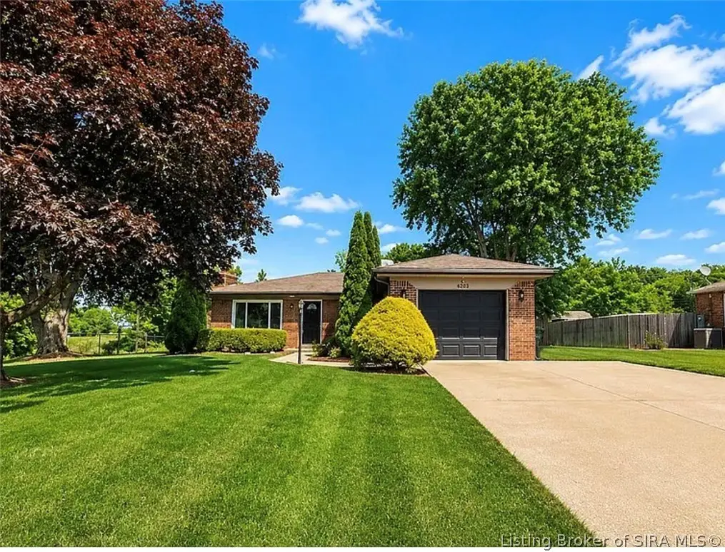 6203 Eric Drive, Floyds Knobs, IN 47119 - #1