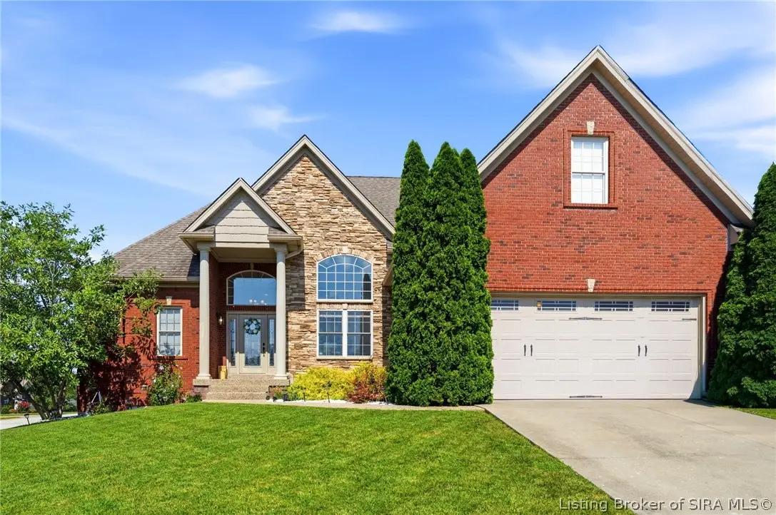 4011 Crestwood Drive, Floyds Knobs, IN 47119 - #1