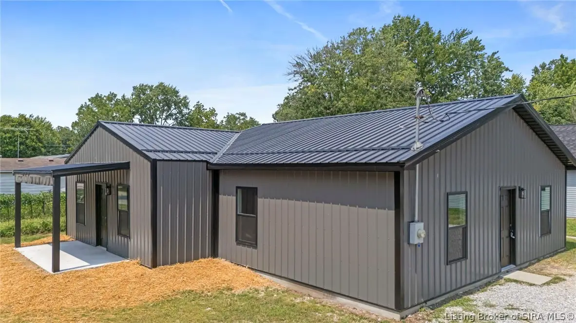 1104 Mann Avenue, Austin, IN 47102 - #1