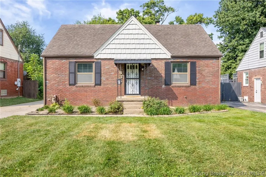 635 N Whitcomb Avenue, Clarksville, IN 47129 - #2