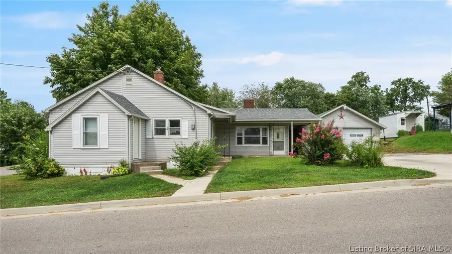 801 N College Avenue, Salem, IN 47167 - #3