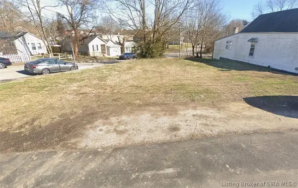 1556 E 8th Street, New Albany, IN 47150