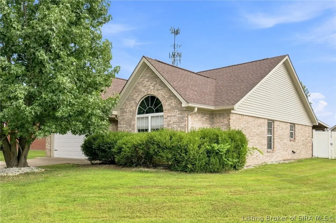 6020 Pine View Court, Jeffersonville, IN 47130 - #1