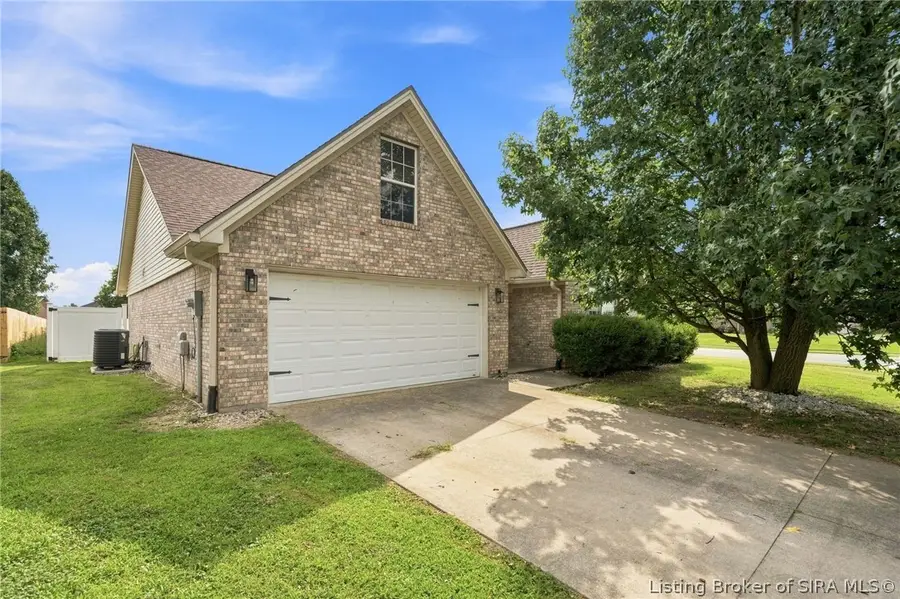 6020 Pine View Court, Jeffersonville, IN 47130 - #2