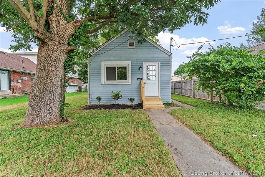 1009 W Harrison Avenue, Clarksville, IN 47129 - #2